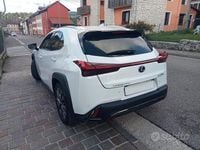 Usata Lexus UX Sport Line 152 CV (111 kW) 2019 Bianco SUV
