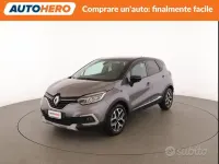 Usata Renault Captur 131 CV (96 kW) 2020 Grigio SUV