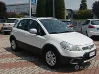 Usata Fiat Sedici 120 CV (88 kW) 2012 Bianco SUV