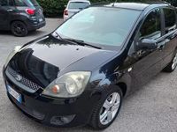 Usata Ford Fiesta Ghia 67 CV (49 kW) 2008 Nero Utilitaria