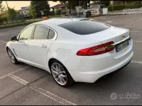 Usata Jaguar XF 200 CV (147 kW) 2014 Bianco Berlina