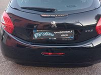 Usata Peugeot 208 68 CV (50 kW) 2013 Utilitaria