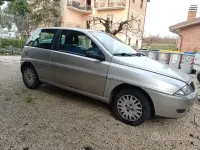 Usata Lancia Ypsilon 60 CV (44 kW) 2003 Grigio Utilitaria