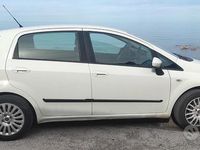 Käytetty Fiat Punto Evo 69 HP (50 kW) 2011 Valkoinen Viistoperä