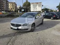 Usata Volvo S60 Dynamic 150 CV (110 kW) 2018 Grigio Berlina