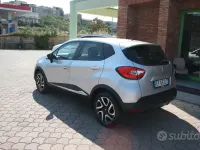 Usata Renault Captur 90 CV (66 kW) 2015 Grigio SUV