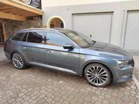 Usata Skoda Superb 190 CV (139 kW) 2016 Grigio Station wagon