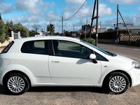 Usata Fiat Grande Punto 75 CV (55 kW) 2011 Bianco Utilitaria
