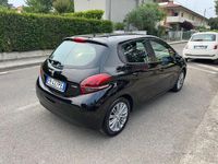 Usata Peugeot 208 Allure 82 CV (60 kW) 2017 Nero Utilitaria