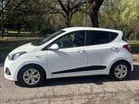 Usata Hyundai i10 GO! 67 CV (49 kW) 2016 Bianco Utilitaria