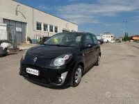 Usata Renault Twingo LE 58 CV (42 kW) 2009 Nero Utilitaria