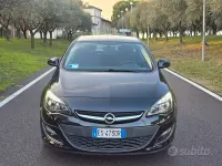 Usata Opel Astra 101 CV (74 kW) 2013 Nero Berlina