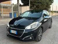 Usata Peugeot 208 2017 Utilitaria