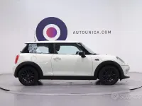 Usata Mini ONE 75 CV (55 kW) 2016 Bianco Utilitaria