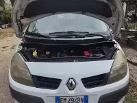 Usata Renault Scénic 106 CV (77 kW) 2008 Bianco Monovolume