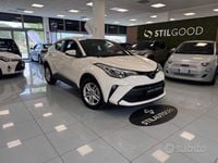 Usata Toyota C-HR Active 122 CV (89 kW) 2022 Bianco SUV