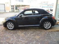 Usata VW Beetle Cabriolet Design 105 CV (77 kW) 2016 Nero Cabrio