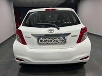 Usata Toyota Yaris Sol 69 CV (50 kW) 2012 Bianco Berlina
