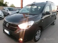 Usata Dacia Dokker Stepway 95 CV (69 kW) 2020 Grigio Monovolume