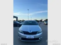 Usata Skoda Rapid Executive 90 CV (66 kW) 2014 Argento Utilitaria
