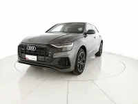 Usata Audi Q8 Sport 231 CV (169 kW) 2021 Grigio daytona perla SUV