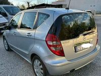 Usata Mercedes A180 Avantgarde 109 CV (80 kW) 2004 Giallo Berlina