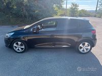 Second-hand Renault Clio IV 75 CP (55 kW) 2013 Negru Hatchback