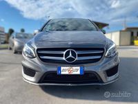 Usata Mercedes B200 Premium 136 CV (100 kW) 2016 Grigio Monovolume