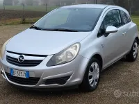 Usata Opel Corsa 85 CV (62 kW) 2011 Grigio Utilitaria