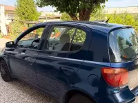 Usata Toyota Yaris Sol 65 CV (47 kW) 2003 Bluazzurro Berlina
