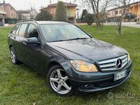 Usata Mercedes C220 231 CV (169 kW) 2009 Grigio Station wagon
