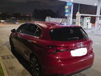 Käytetty Fiat Tipo Lounge 95 HP (69 kW) 2017 Punainen Sedan
