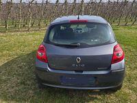 Usata Renault Clio II Luxe 86 CV (63 kW) 2006 Blu/azzurro Berlina