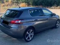 Usata Peugeot 308 GT-line 120 CV (88 kW) 2017 Grigio Berlina