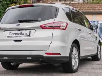 Usata Ford S-MAX Business Edition 150 CV (110 kW) 2018 Argento Monovolume