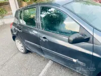 Usata Renault Clio 105 CV (77 kW) 2006 Nero Utilitaria