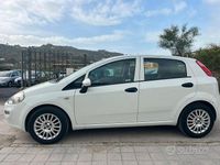 Brugt Fiat Punto Lounge 69 HK (50 kW) 2016 Hvid Sedan