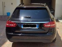 Usata Mercedes C180 Business 116 CV (85 kW) 2018 Nero Station wagon