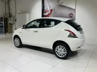 Usata Lancia Ypsilon Gold 86 CV (63 kW) 2016 Bianco Utilitaria