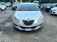 Begagnad Lancia Delta Gold 120 HK (88 kW) 2011 Grå Halvkombi
