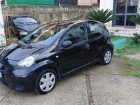 Usata Toyota Aygo 68 CV (50 kW) 2010 Nero Utilitaria
