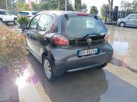 Usata Toyota Aygo Connect Style 68 CV (50 kW) 2014 Grigio Utilitaria