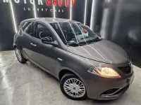 Usata Lancia Ypsilon Platinum 69 CV (50 kW) 2016 Grigio Utilitaria