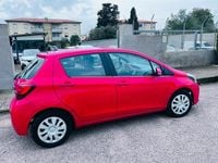 Usata Toyota Yaris 90 CV (66 kW) 2015 Utilitaria