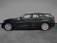 Usata BMW 320 Luxury Line 190 CV (139 kW) 2020 Black sapphire metallizzato Station wagon
