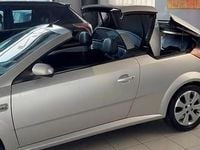 Usata Opel Tigra 2010 Grigio Cabrio
