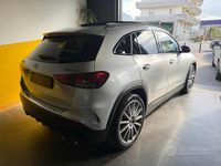 Usado Mercedes GLA220 Premium 190 CV (139 kW) 2023 Plateado SUV