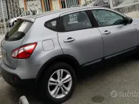 Usata Nissan Qashqai 131 CV (96 kW) 2011 Grigio SUV