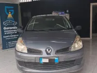 Usata Renault Clio II 85 CV (62 kW) 2005 Grigio Berlina