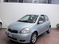 Usata Toyota Yaris Sol 65 CV (47 kW) 2005 Blu Berlina